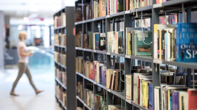 Boghylde på bibliotek